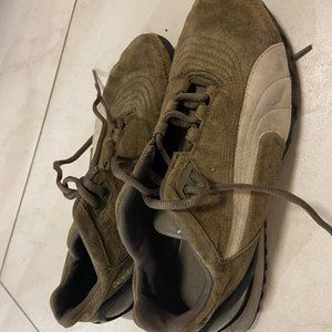 PUMA MEN SHOES SIZE 8